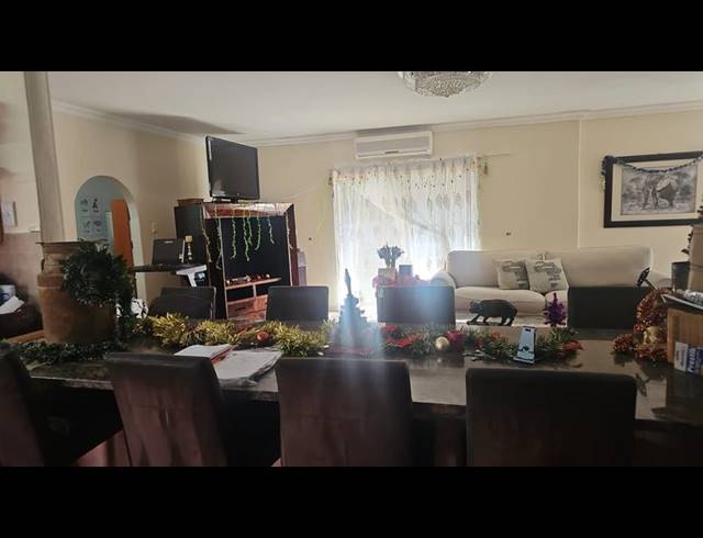 4 BEDROOM HOUSE FOR SALE IN ARBORETUM